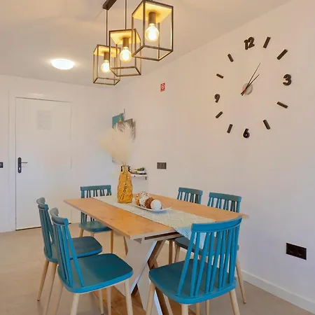 Greenwaves Con Piscina Apartamento *